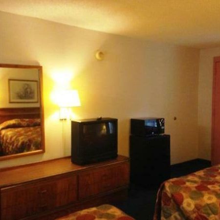 Royal Inn Columbia/Fort Jackson المظهر الخارجي الصورة